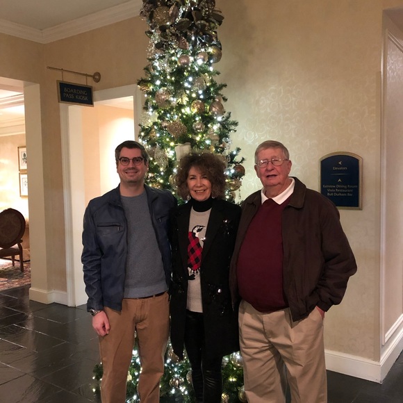 Meet your Posher, Kay - Picture 2 of 10